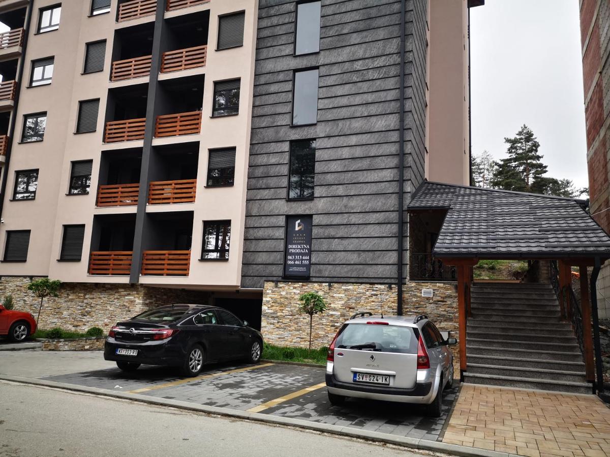 Appartement Zlatibor Holiday, Vila Leonardo VI Extérieur photo